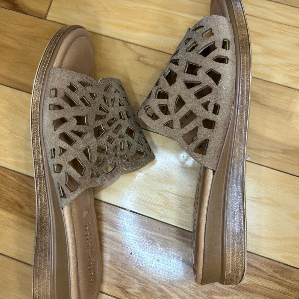 NWOT Bella Vita Women's Cas-Italy Tan Wedge Slide Sandals - Picture 11 of 12